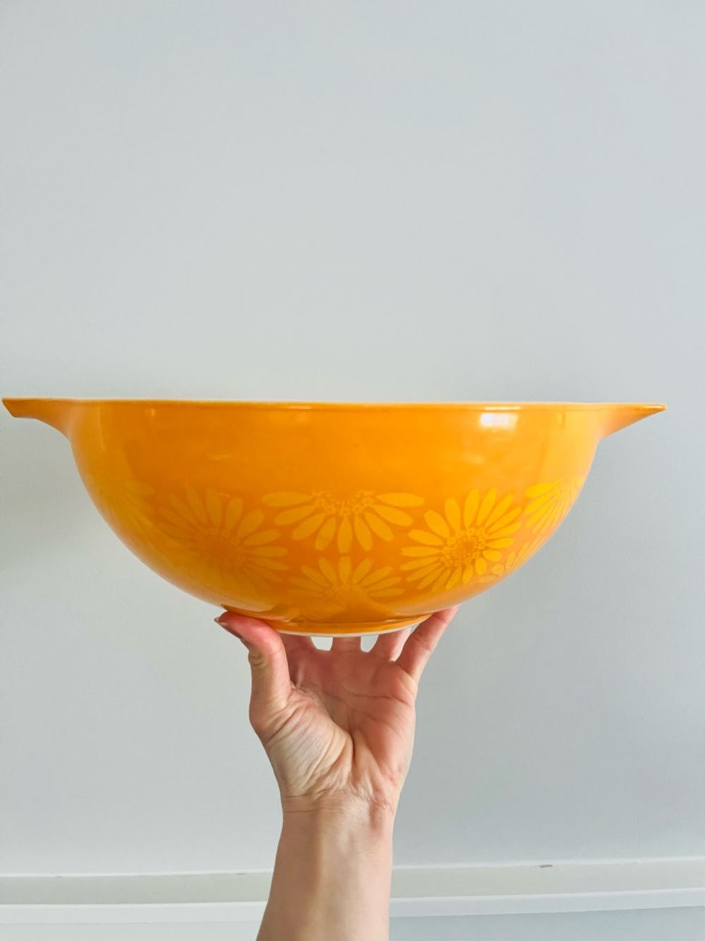 Vintage Pyrex Daisy sunflower 444 Cinderella nesting Bowl